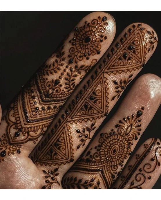 Sketch And Scallop Luxurious Finger Mehndi Design Art Sketch And Scallop Luxurious Finger Mehndi Design Art